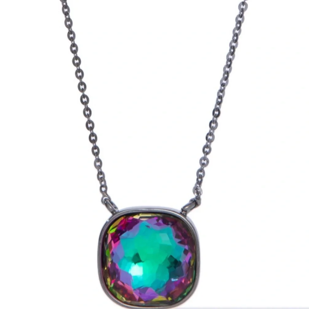 New BAR by Alexa Rae Gunmetal Mystic Crystal Glow Square Necklace - Picture 2 of 3